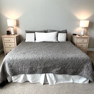Southern Living king size comforter/quilt